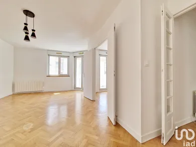 Apartment in SAINT-MANDÉ (94160)