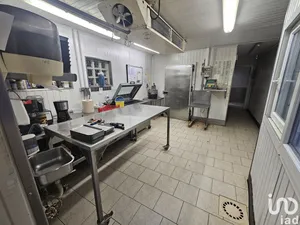 Commercial at HUISSEAU-SUR-MAUVES (45130)