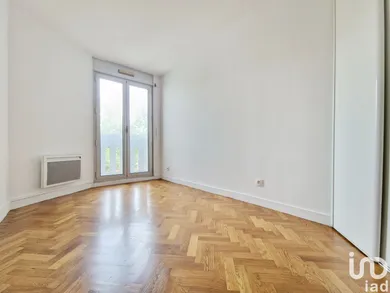 Apartment in SAINT-MANDÉ (94160)