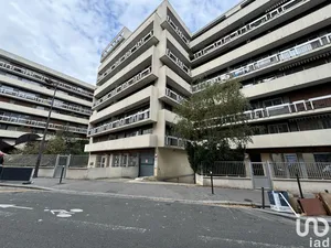 Parking at PARIS (75018)