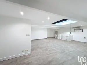 Boutique/Local commercial à LÉSIGNY (77150)