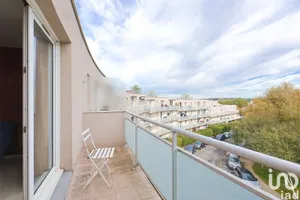 Apartment in SAINT-THIBAULT-DES-VIGNES (77400)