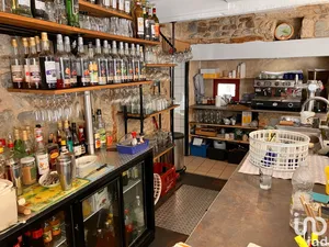Restaurant at COMBOVIN (26120)