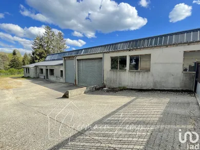 Commercial at VILLAGES-DU-LAC-DE-PALADRU (38730)