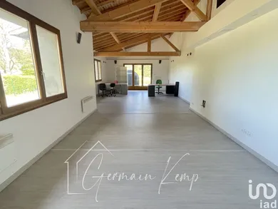 Boutique/Local commercial à VILLAGES-DU-LAC-DE-PALADRU (38730)