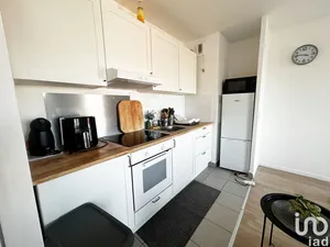 Apartment in LA PLAINE-SAINT-DENIS (93210)