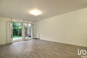 Apartment at VAURÉAL (95490)