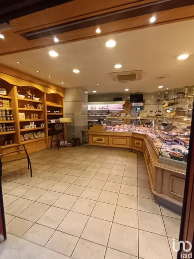Commercial at LIVRY-GARGAN (93190)