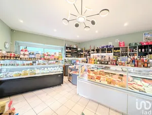 Boutique/Local commercial à SAINT-RAPHAËL (83700)