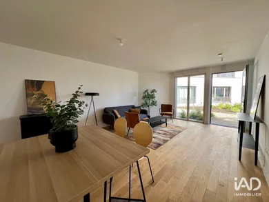 Apartment in SCEAUX (92330)