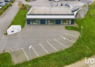 Commercial walls at UZEL (22460)