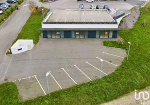 Commercial walls at UZEL (22460)