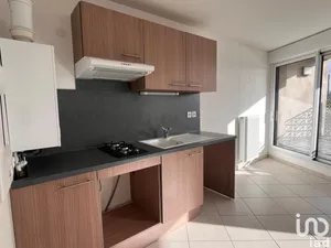 Apartment at CENON (33150)