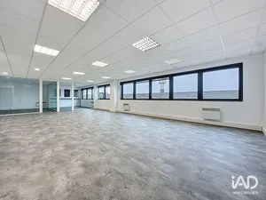 Bureaux à CROIX (59170)