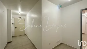 Business asset at ROBION (84440)