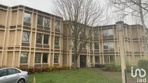 Office at MONTLHÉRY (91310)