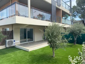 Apartment in SAINT-RAPHAËL (83700)