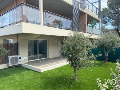 Appartement à SAINT-RAPHAËL (83700)