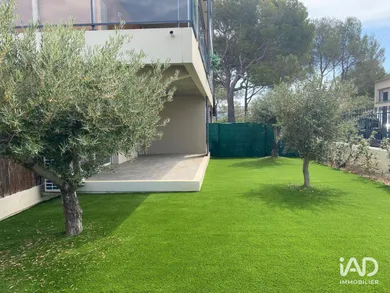 Appartement à SAINT-RAPHAËL (83700)