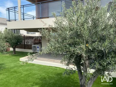 Appartement à SAINT-RAPHAËL (83700)