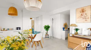 Apartment in SAINT-RAPHAËL (83700)