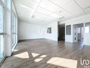 Bureaux à SAINT-PRIEST (69800)