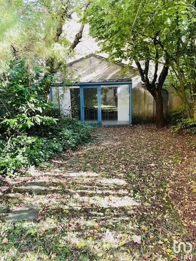 Office at MONTREUIL (93100)