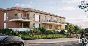 Apartment in COGOLIN (83310)