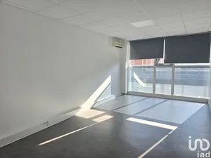 Office at NÎMES (30900)