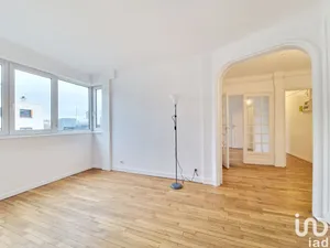 Apartment in PARIS (75020)