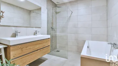 Appartement à DOMÈNE (38420)