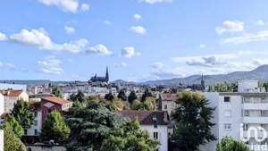 Apartment in CLERMONT-FERRAND (63100)