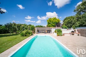 House at SAINTE-FOY (85150)