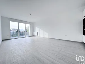Apartment at VANVES (92170)