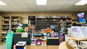 Bar-Tobacco shop at TROYES (10000)