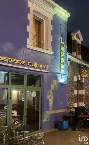 Murs commerciaux à SAINT-NAZAIRE (44600)