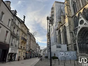 Commercial in MEAUX (77100)