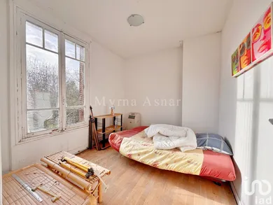 Commercial walls at SAVIGNY-SUR-ORGE (91600)