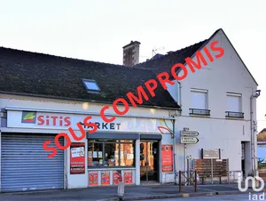 Murs commerciaux  à CHEVRIÈRES (60710)