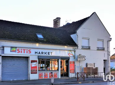 Murs commerciaux  à CHEVRIÈRES (60710)