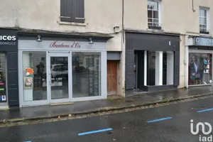 Business asset in LIMOURS (91470)