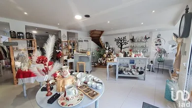 Boutique/Local commercial à CONLIE (72240) — 4/12