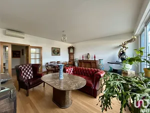 Appartement à LA ROCHELLE (17000)