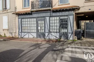 Murs commerciaux  à CROUY-SUR-OURCQ (77840)