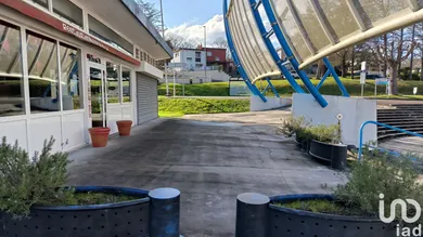 Commercial walls at MOURENX (64150)