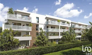Apartment at SAINT-LAURENT-DU-VAR (06700)