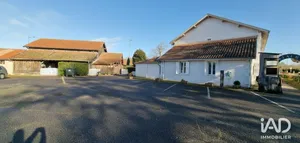 Commercial walls in SAINT-PAUL-EN-BORN (40200)