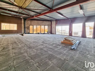 Office at OZOIR-LA-FERRIÈRE (77330)