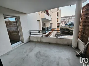 Apartment at MARSEILLE (13015)