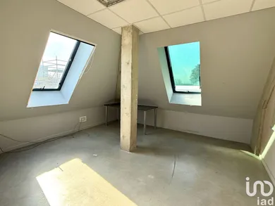Office at PIERRELATTE (26700) — 12/30